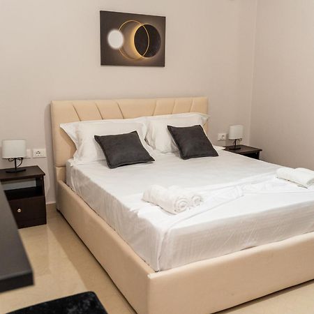 A&V Apartments ซารานเดอ ภายนอก รูปภาพ