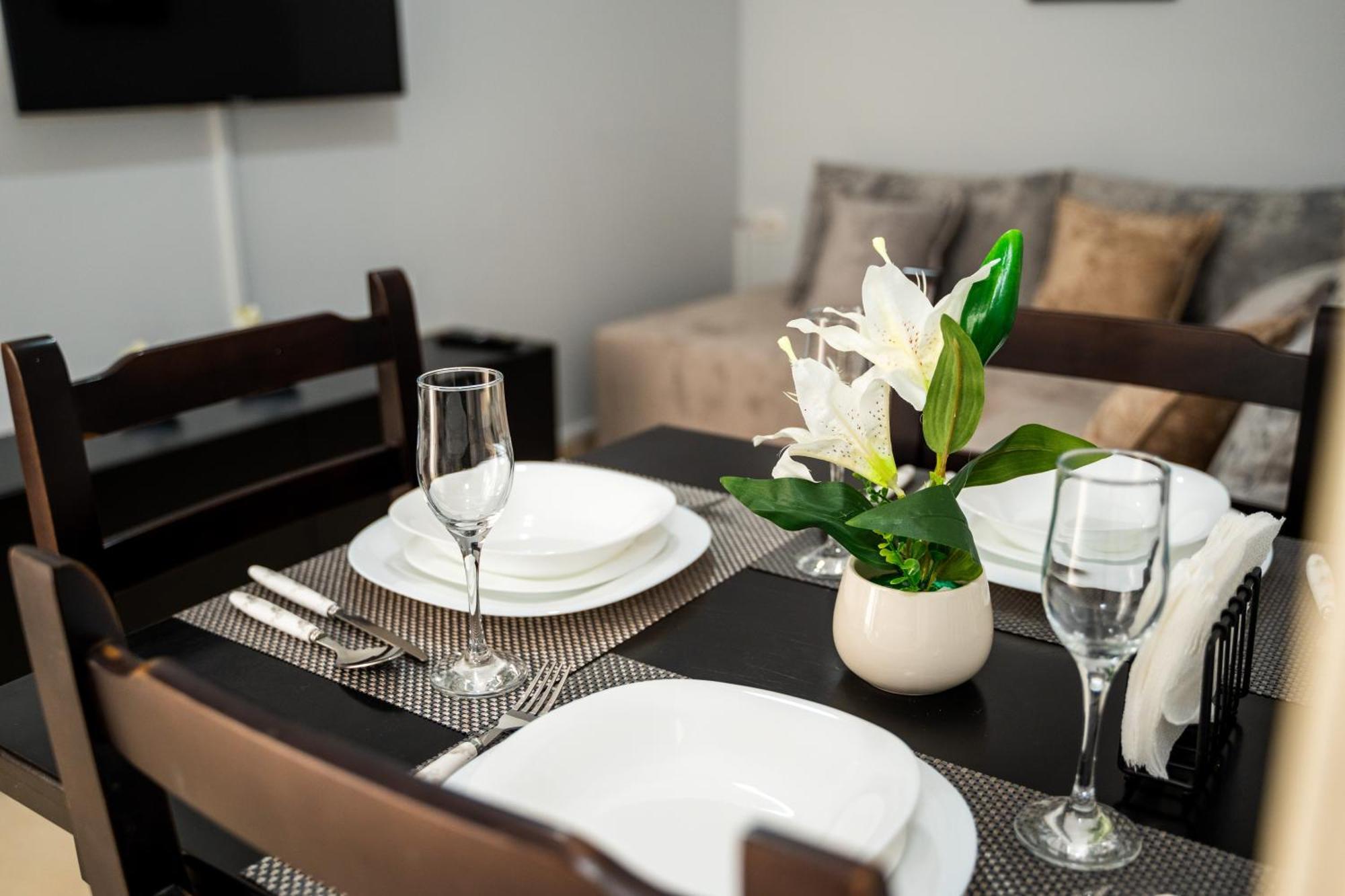 A&V Apartments ซารานเดอ ภายนอก รูปภาพ