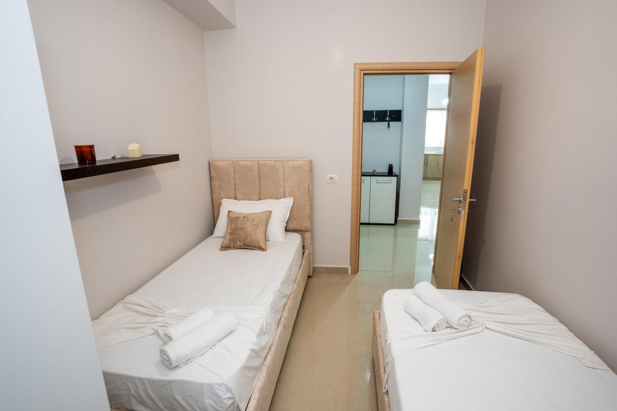 A&V Apartments ซารานเดอ ภายนอก รูปภาพ