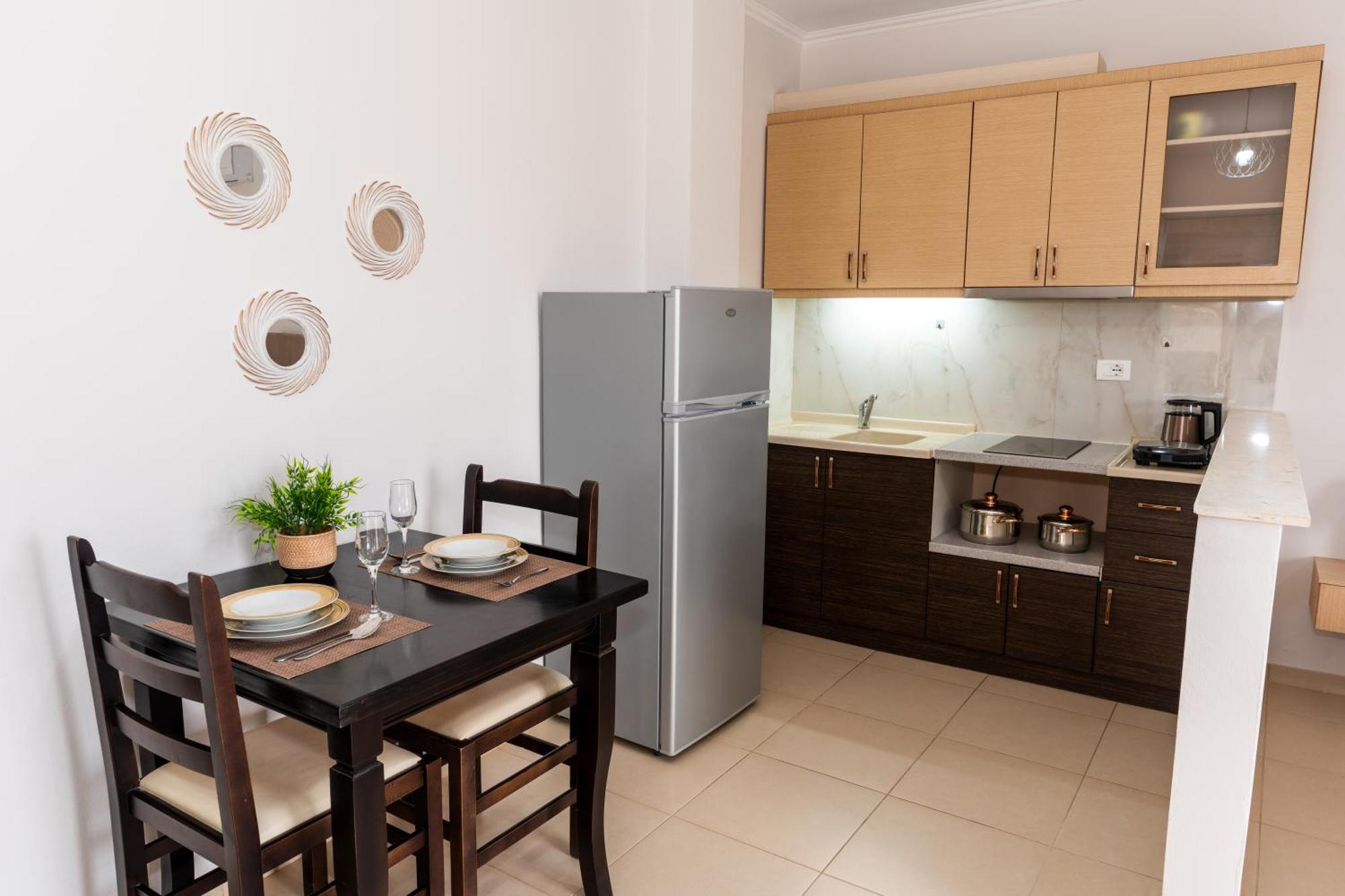 A&V Apartments ซารานเดอ ภายนอก รูปภาพ